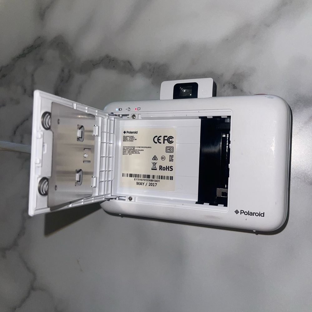 Polaroid Snap Camera - Picture 5 of 5